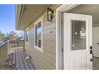 Photo #2: 1034792 Listing