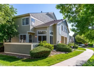 Photo #2: 1034801 Listing