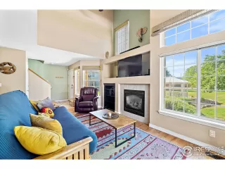 Photo #3: 1034801 Listing