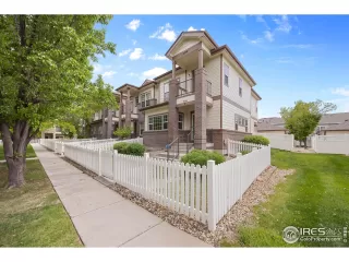 Photo #2: 1034881 Listing