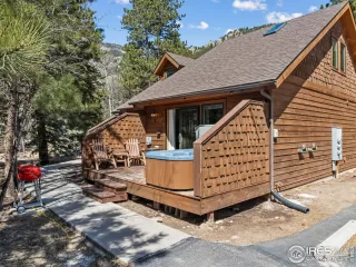 Photo #3: 1034911 Listing