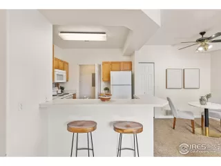 Photo #6: 1034912 Listing 