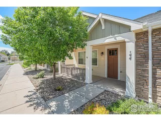 Photo #2: 1034928 Listing