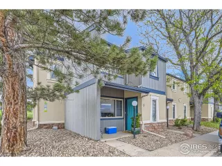 Photo #3: 1034935 Listing