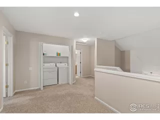 Photo #6: 1034959 Listing