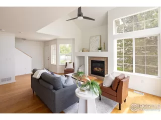 Photo #5: 1035011 Listing