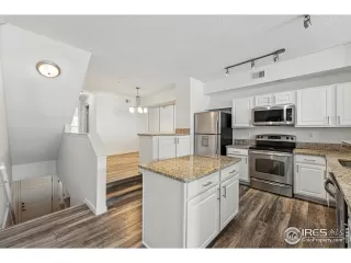 Photo #5: 1035041 Listing 