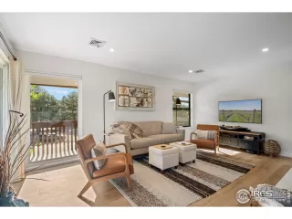 Photo #2: 1035042 Listing