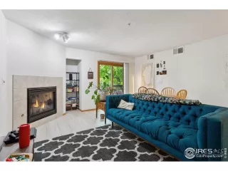 Photo #2: 1035083 Listing