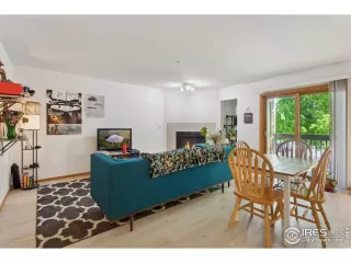 Photo #4: 1035083 Listing
