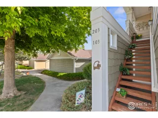 Photo #5: 1035098 Listing