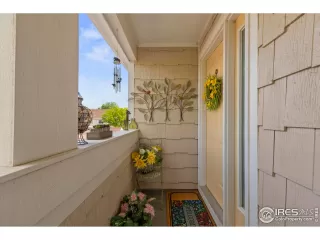 Photo #6: 1035098 Listing