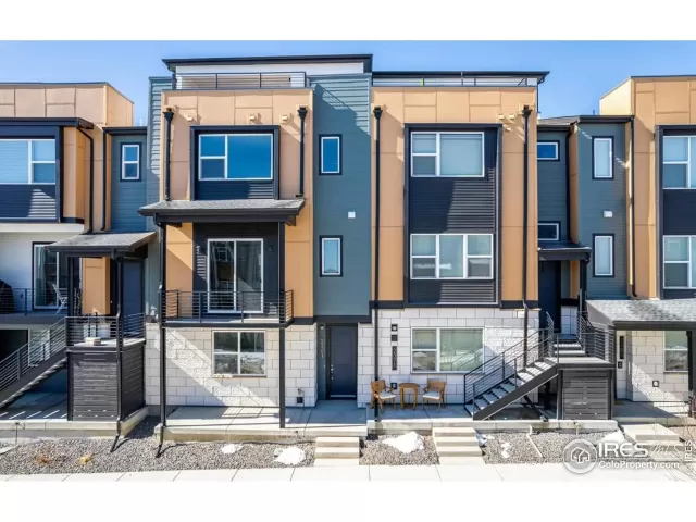MLS: 1035167 Condo For Sale