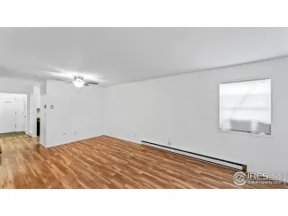 Photo #6: 1035229 Listing