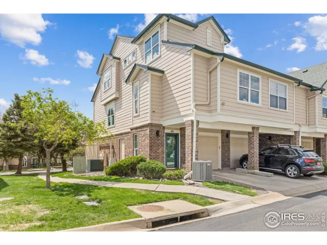 MLS: 1035247 Condo For Sale