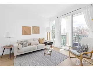 Photo #5: 1035247 Listing 