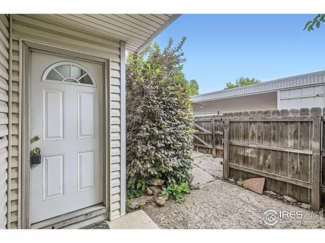 MLS: 1035254 Condo For Sale