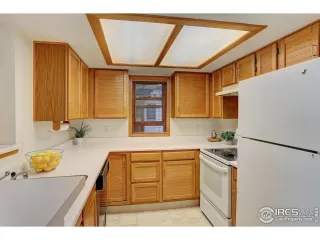 Photo #2: 1035266 Listing