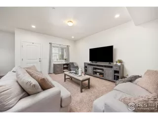 Photo #3: 1035278 Listing