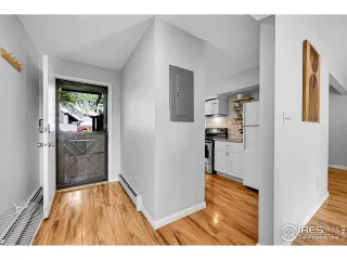 Photo #2: 1035335 Listing