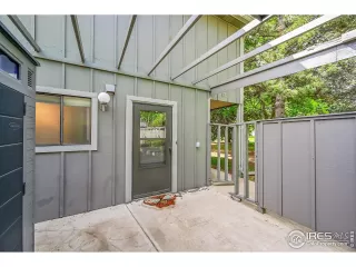 Photo #5: 1035335 Listing