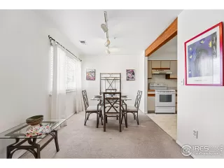 Photo #6: 1035410 Listing