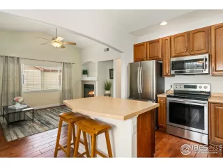 Photo #2: 1035415 Listing