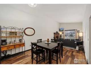 Photo #5: 1035421 Listing