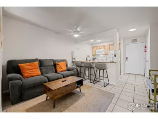 Photo #6: 1035456 Listing