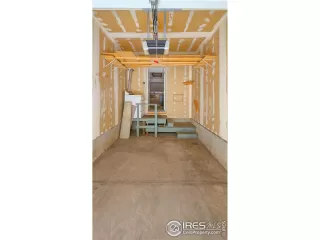 Photo #6: 1035504 Listing
