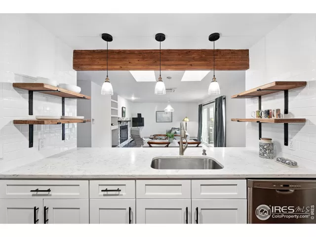 MLS: 1035505 Condo For Sale