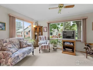 Photo #6: 1035551 Listing