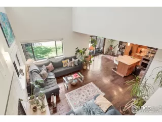 Photo #3: 1035564 Listing