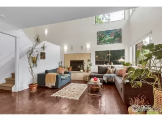 Photo #4: 1035564 Listing