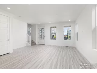 Photo #5: 1035583 Listing 
