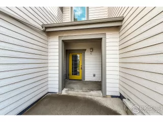 Photo #2: 1035606 Listing