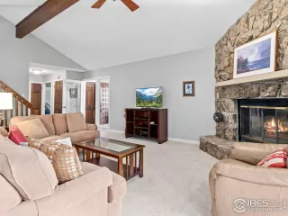 Photo #4: 1035609 Listing