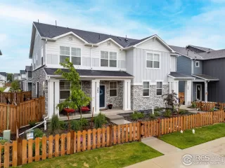 Photo #2: 1035632 Listing