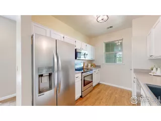 Photo #5: 1035675 Listing