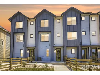 Photo #5: 1035709 Listing