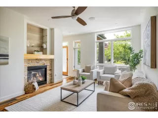 Photo #5: 1035744 Listing 