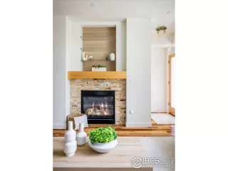 Photo #6: 1035744 Listing 