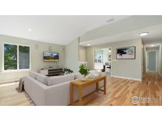 Photo #5: 1035756 Listing