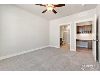 Photo #6: 1035853 Listing