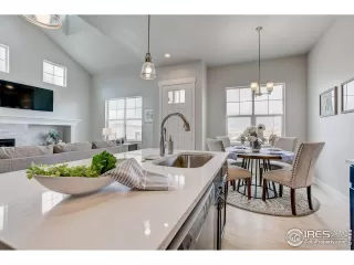 Photo #1: 1035856 Listing 