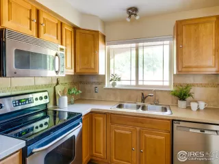 Photo #5: 1035864 Listing