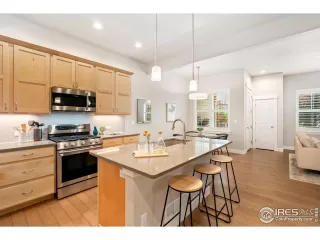 Photo #3: 1035876 Listing