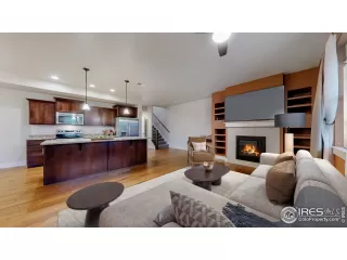 Photo #5: 1035956 Listing 