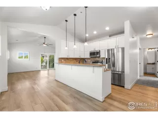 Photo #4: 1035977 Listing 