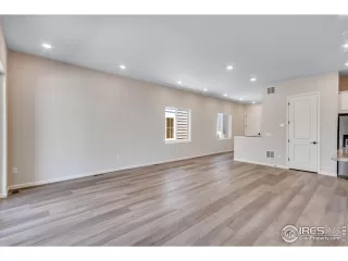 Photo #3: 1035996 Listing